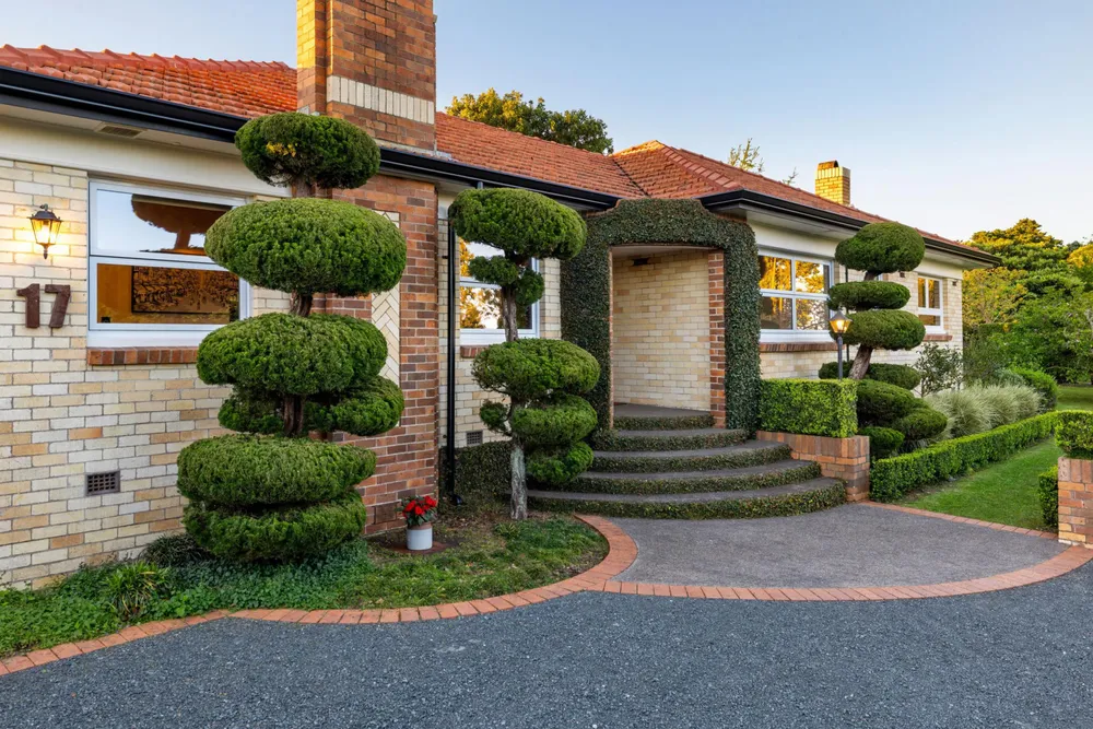Photos of 17 Masters Avenue