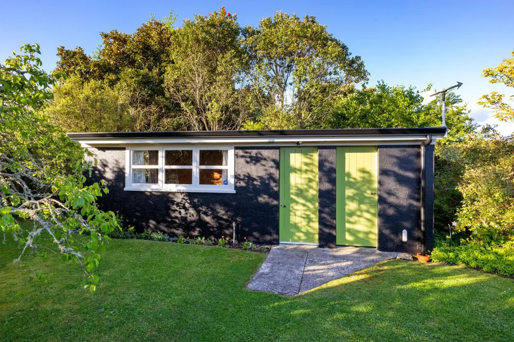Photos of 17 Masters Avenue