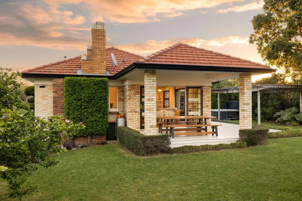 Photos of 17 Masters Avenue