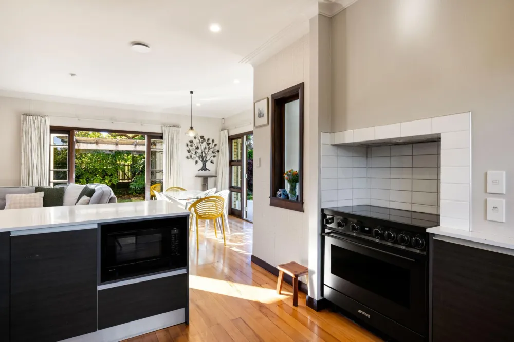 Photos of 17 Masters Avenue