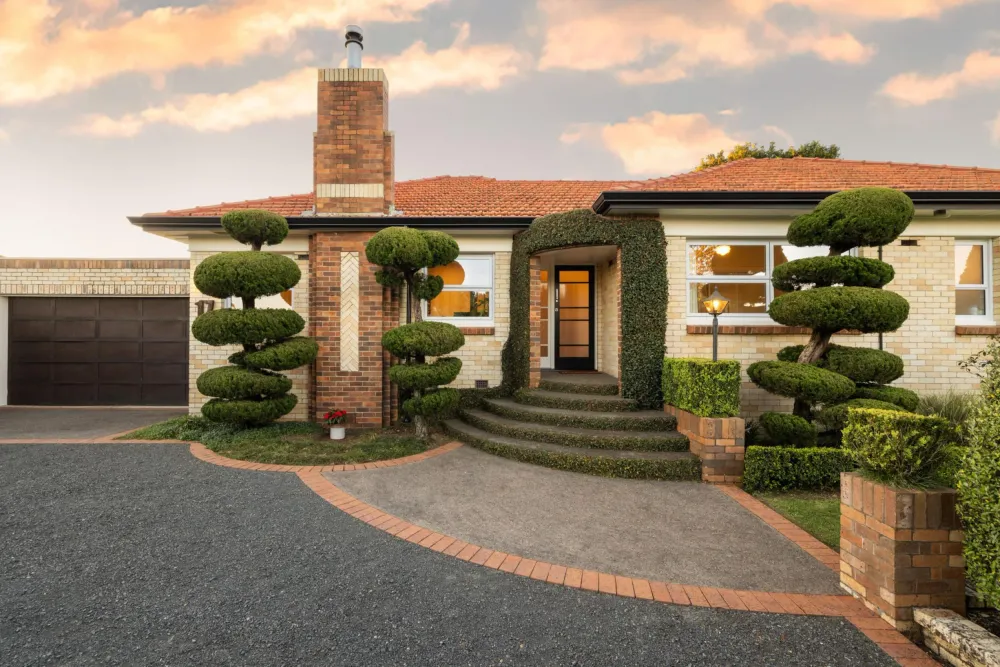 Photos of 17 Masters Avenue