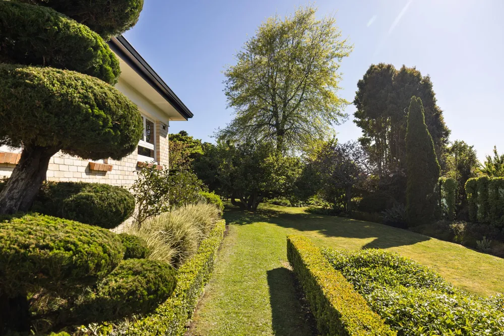Photos of 17 Masters Avenue