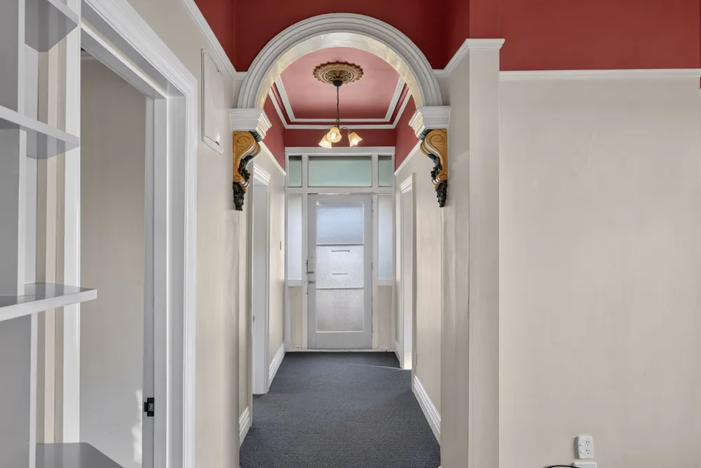 Photos of 679a Worcester Street