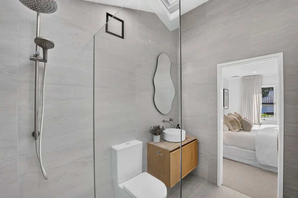 Photos of 114a Gowing Drive