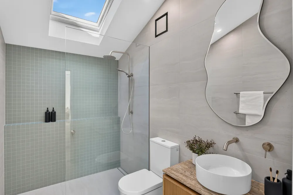 Photos of 114a Gowing Drive