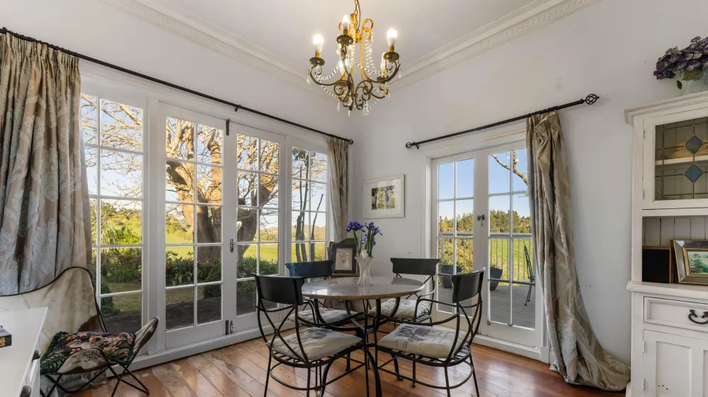 Photos of 15 Kimber Road