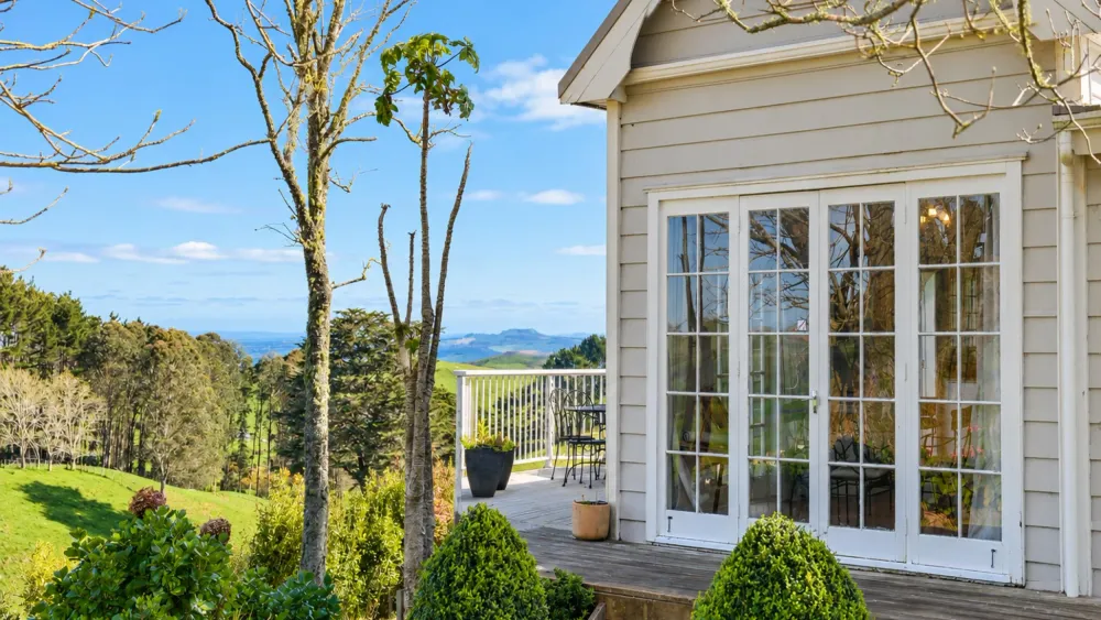 Photos of 15 Kimber Road