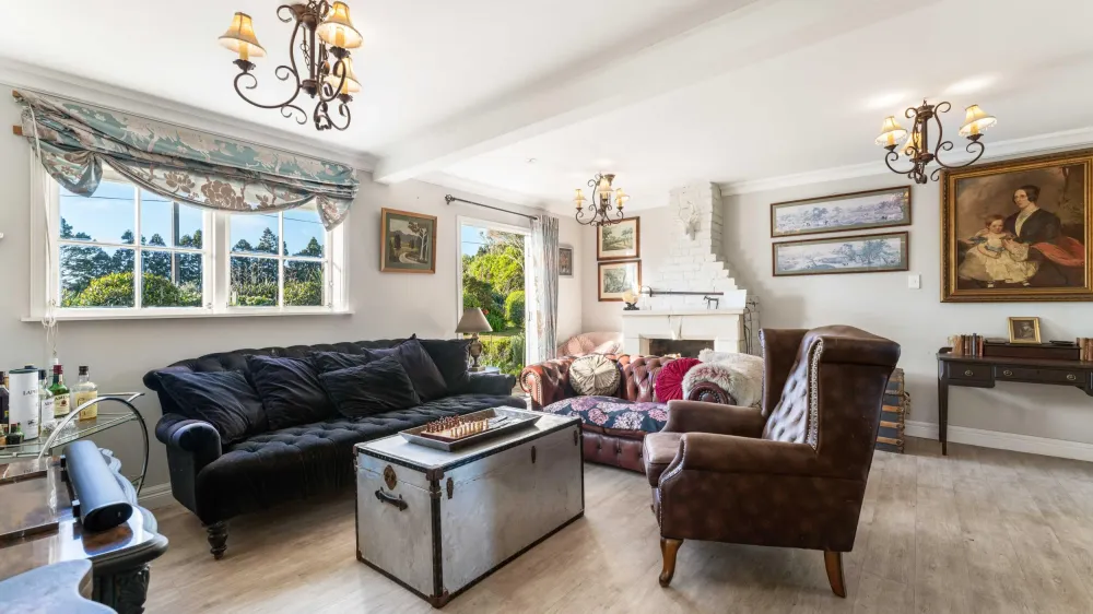 Photos of 15 Kimber Road