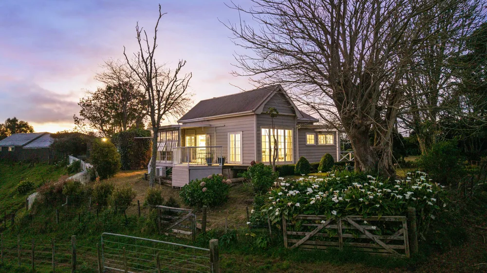 Photos of 15 Kimber Road