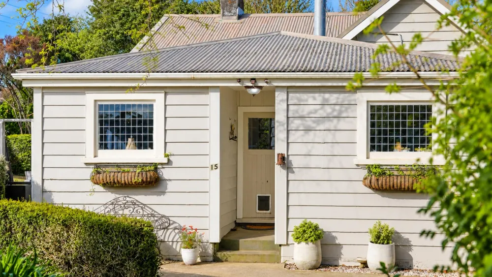 Photos of 15 Kimber Road