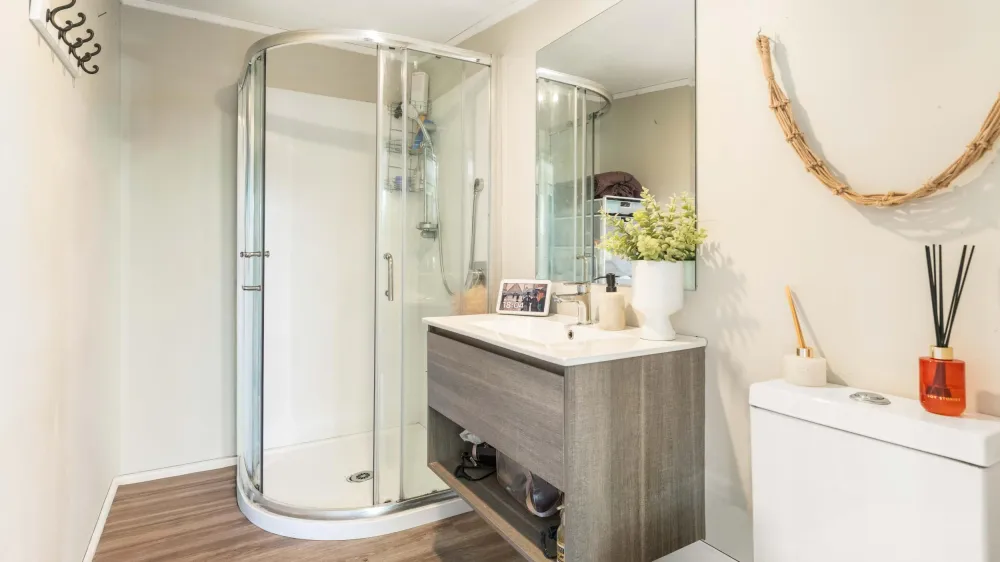 Photos of 15 Kimber Road