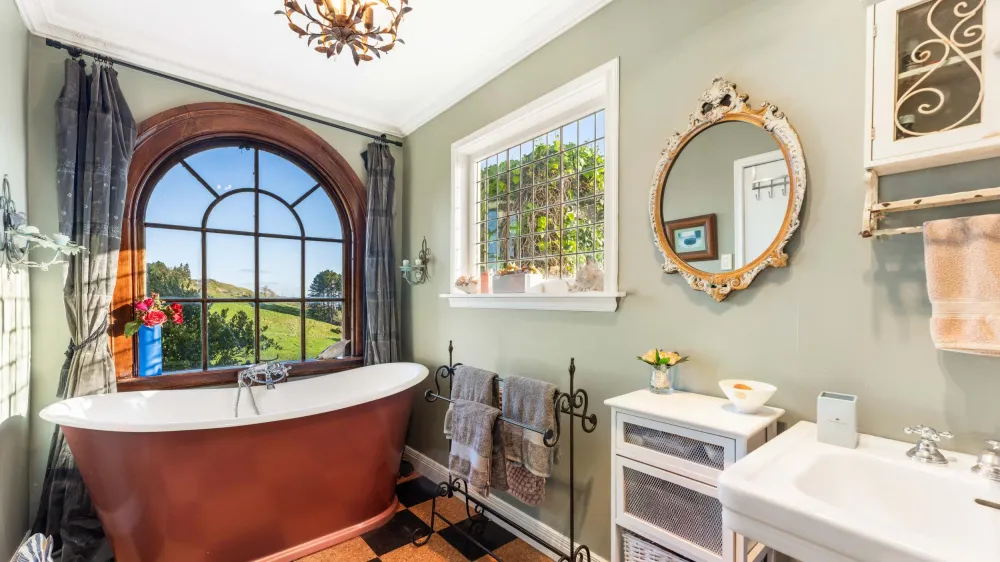 Photos of 15 Kimber Road