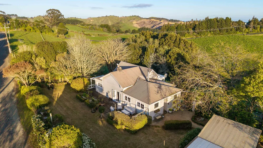 Photos of 15 Kimber Road