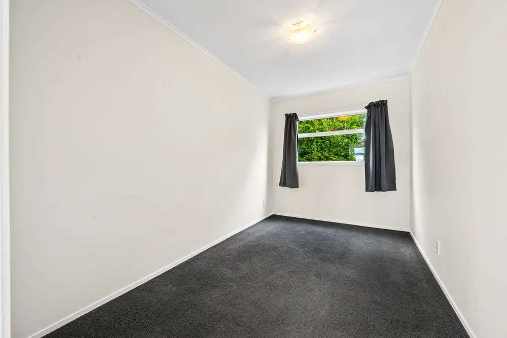 Photos of 53 Greenhithe Road