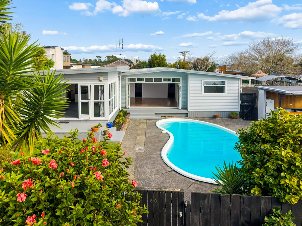 Photos of 53 Greenhithe Road