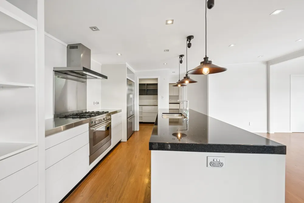 Photos of 53 Greenhithe Road