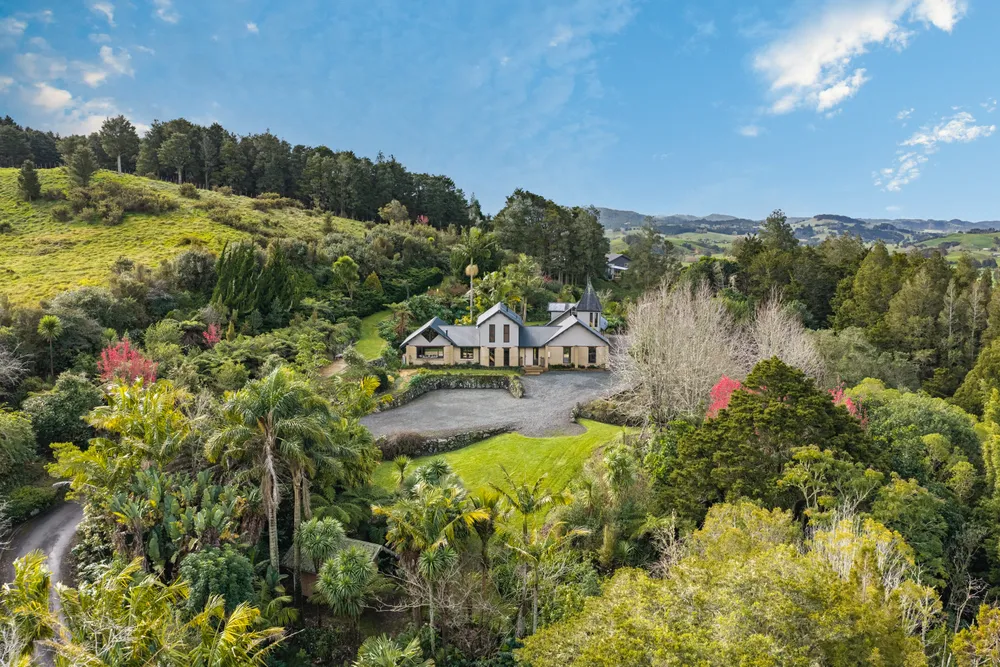 Photos of 84 Corbett Road