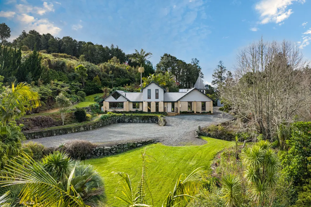 Photos of 84 Corbett Road