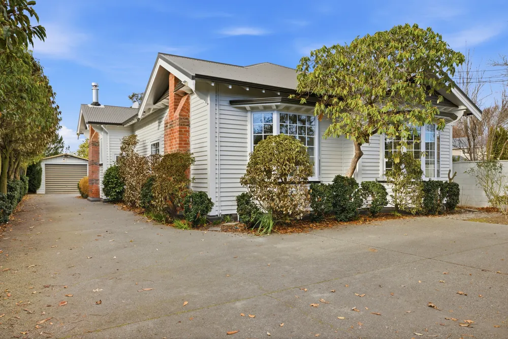 Photos of 8 Idris Road