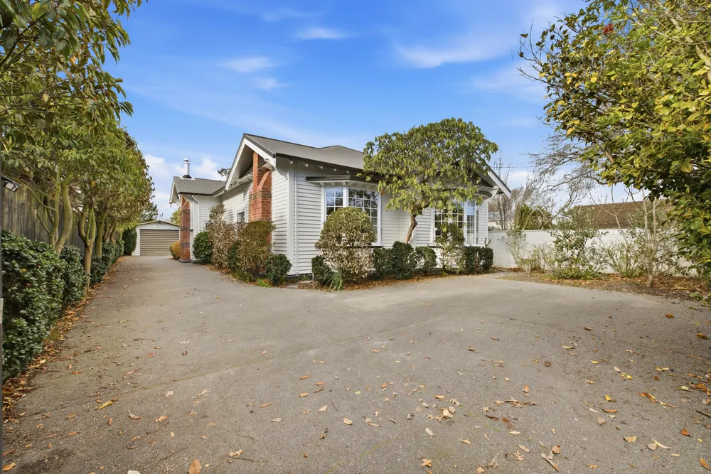 Photos of 8 Idris Road