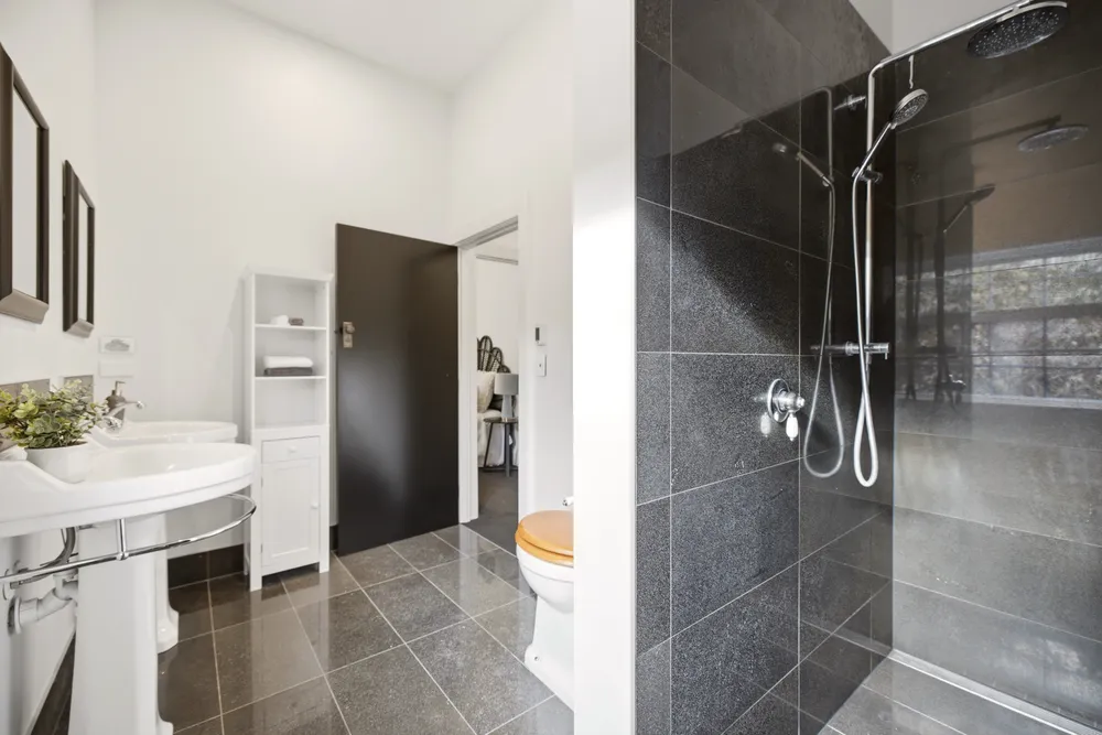 Photos of 8 Idris Road