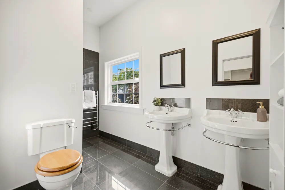 Photos of 8 Idris Road
