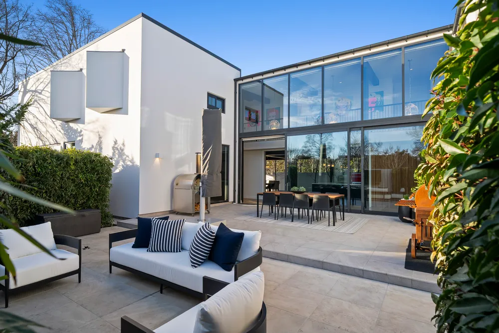 Photos of 148 Glandovey Road