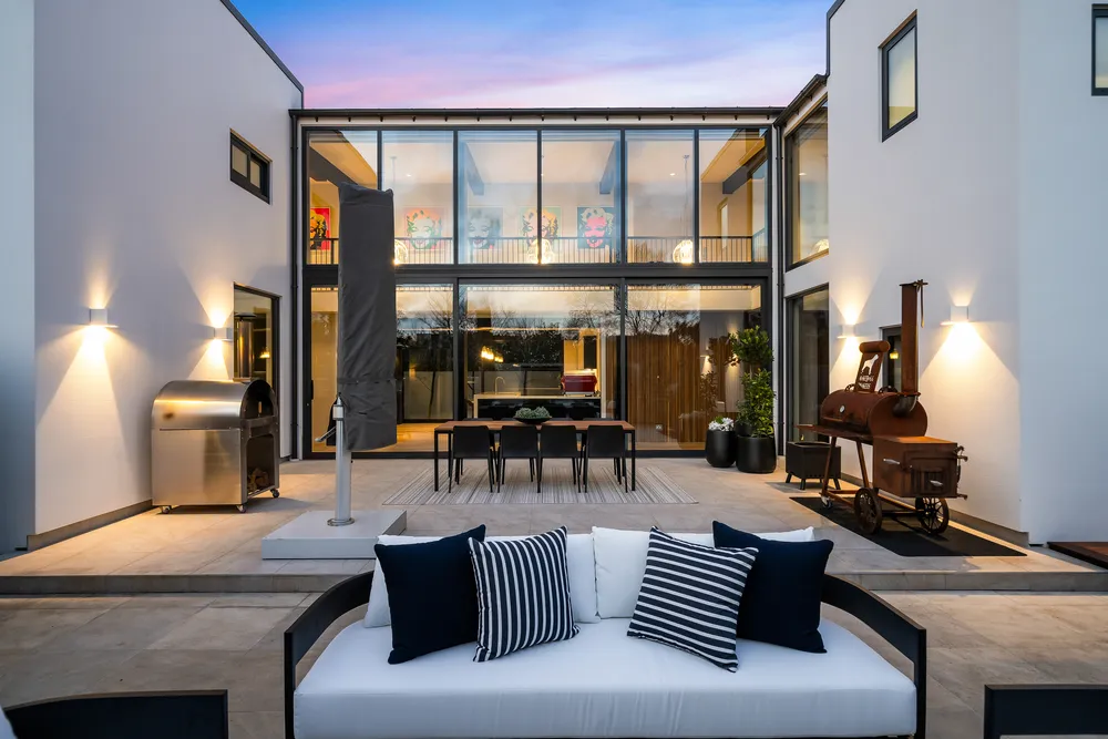 Photos of 148 Glandovey Road