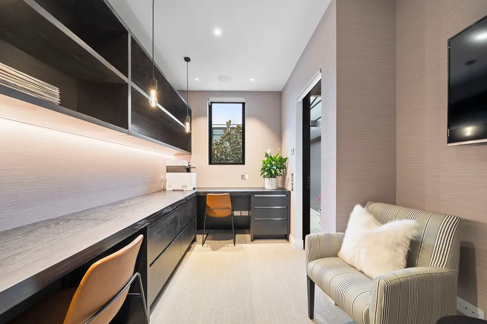 Photos of 148 Glandovey Road