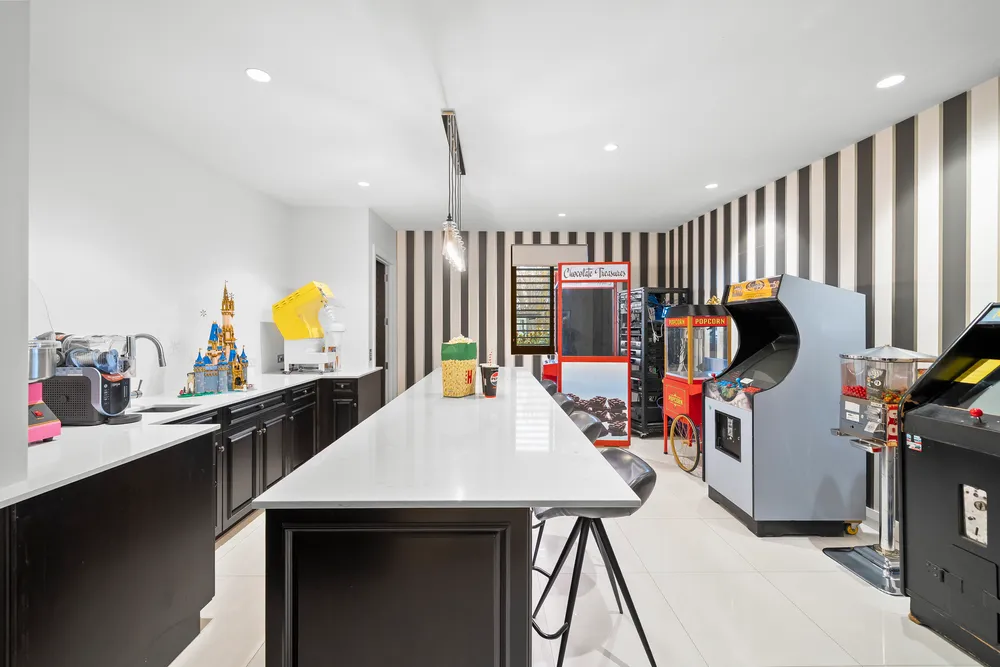 Photos of 148 Glandovey Road