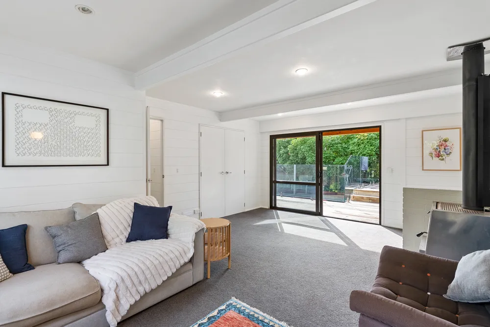 Photos of 121 Kowhai Road