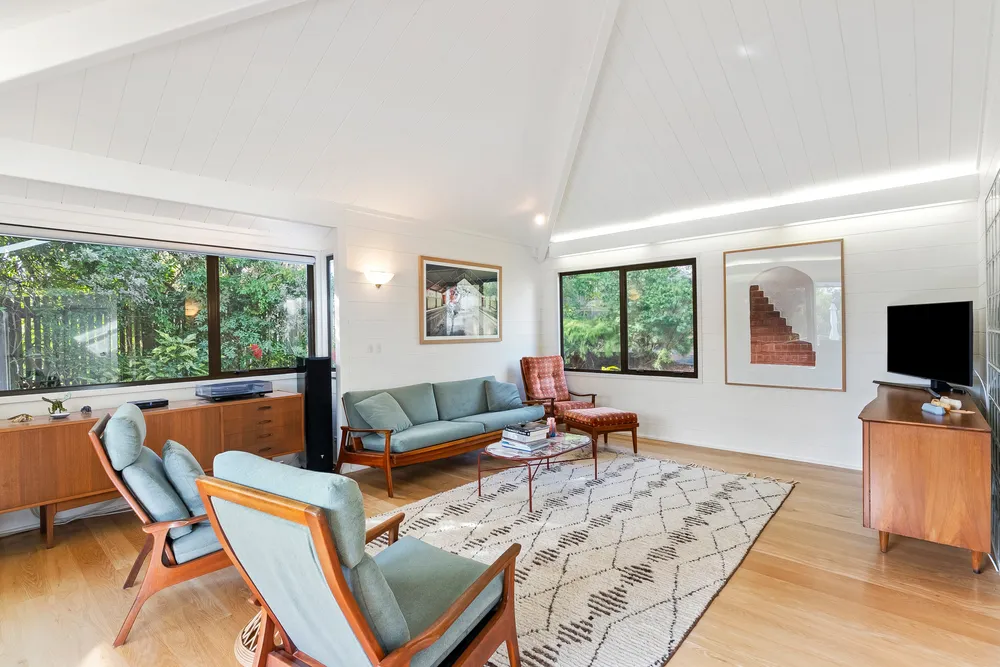 Photos of 121 Kowhai Road