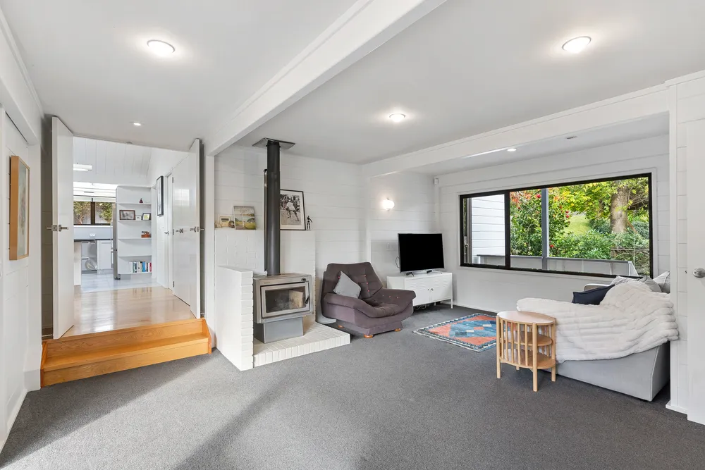 Photos of 121 Kowhai Road