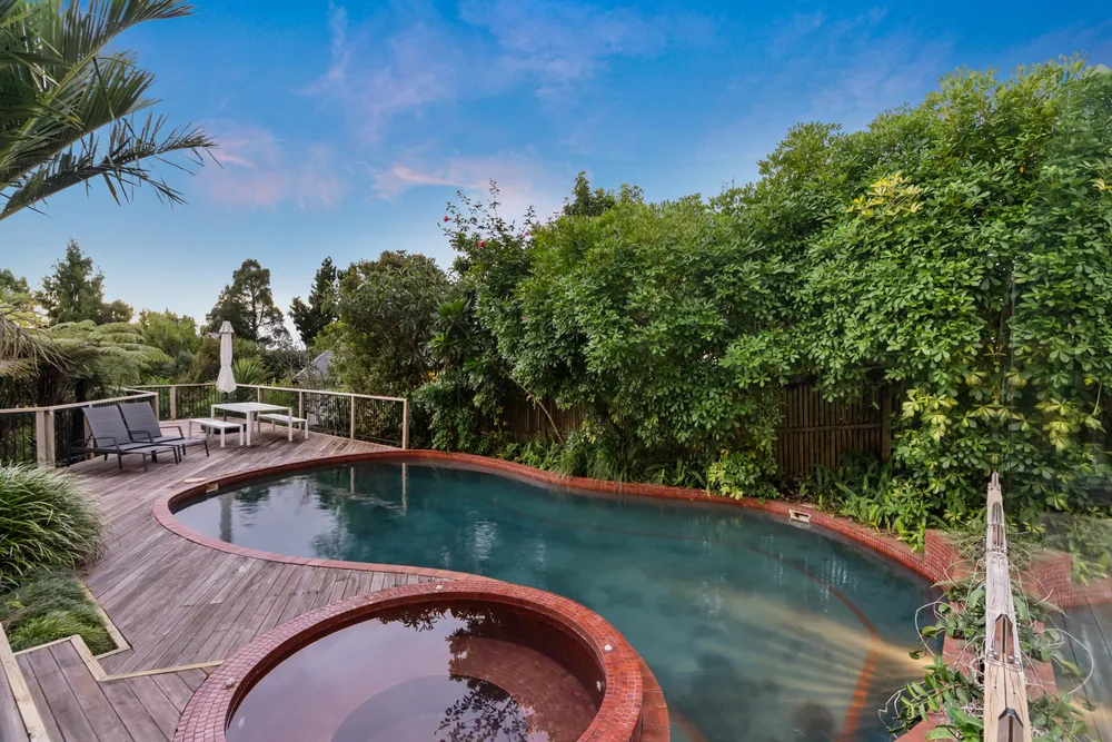 Photos of 121 Kowhai Road