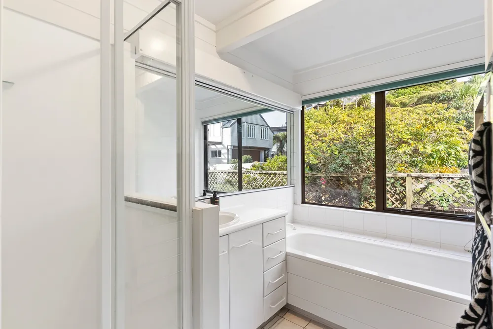 Photos of 121 Kowhai Road