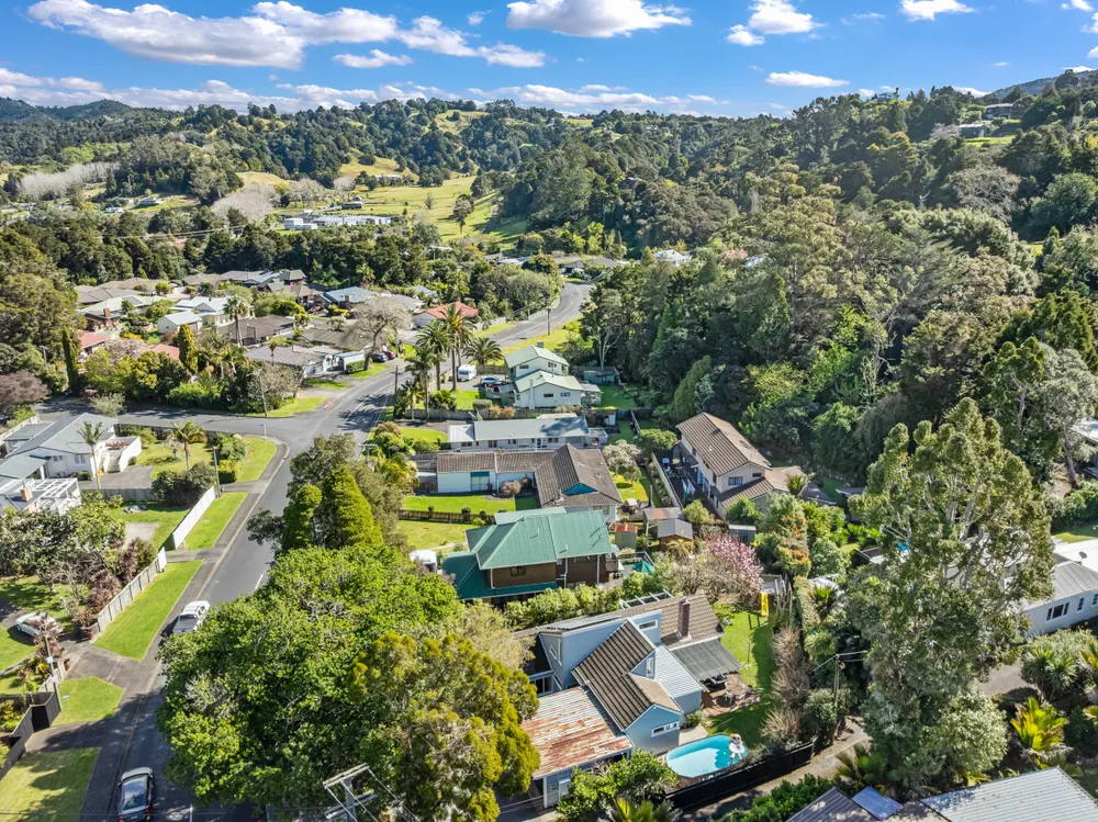 Photos of 150 Whau Valley Road