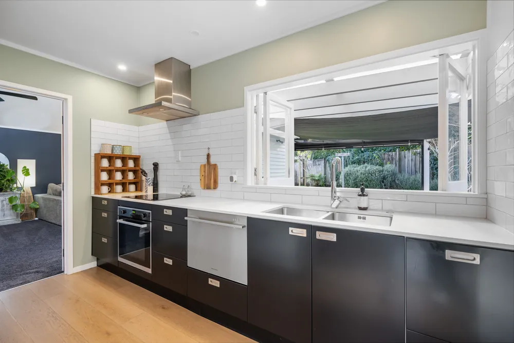 Photos of 150 Whau Valley Road