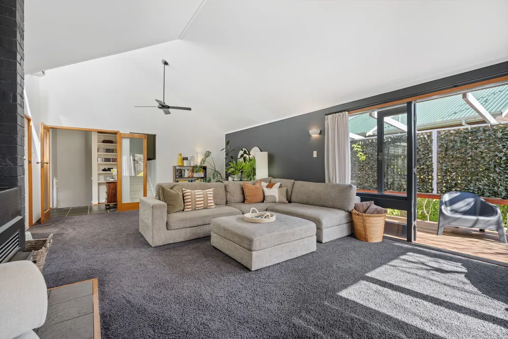 Photos of 150 Whau Valley Road