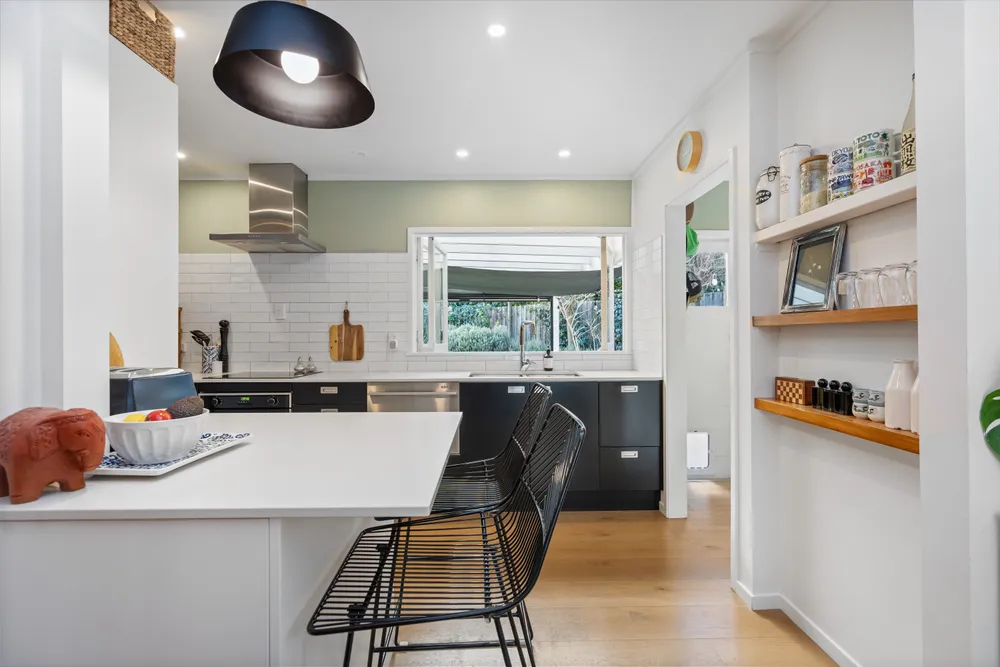 Photos of 150 Whau Valley Road