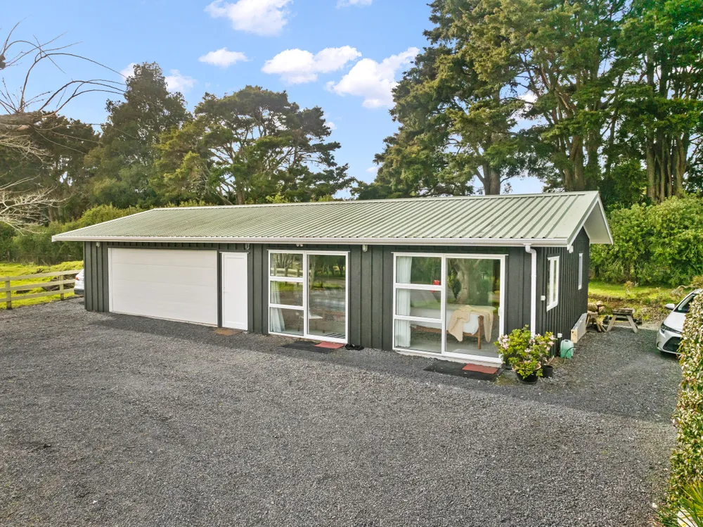 Photos of 41 Woodward Road