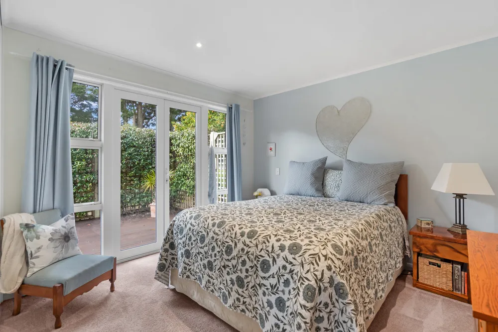 Photos of 41 Woodward Road