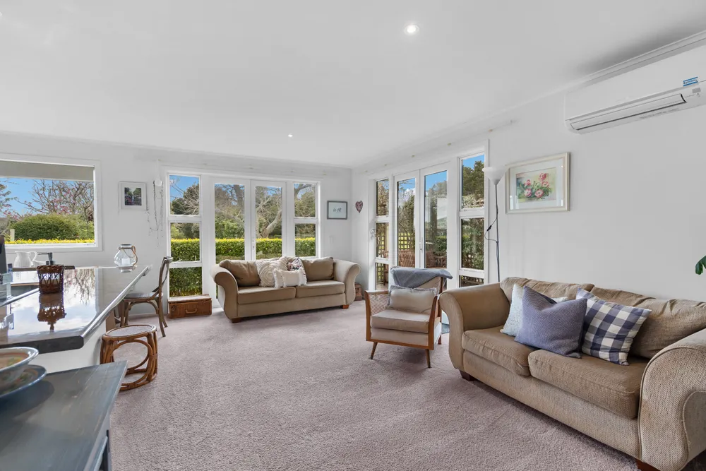 Photos of 41 Woodward Road