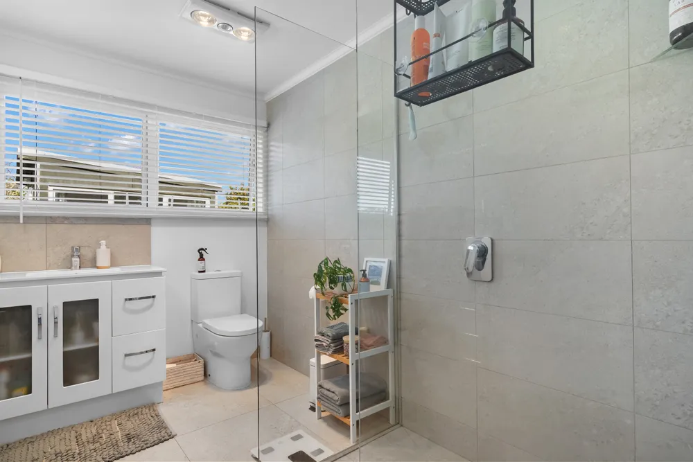 Photos of 41 Woodward Road