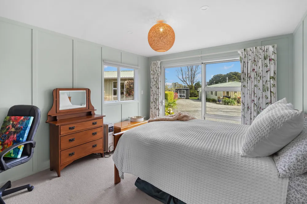 Photos of 41 Woodward Road