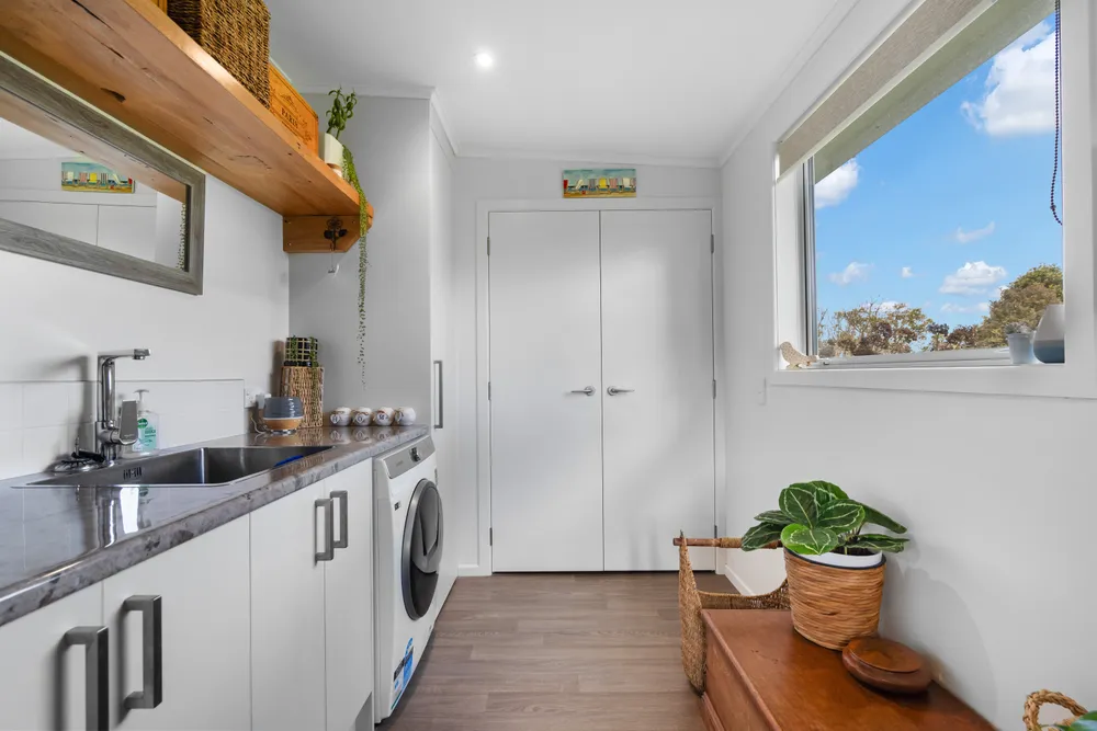 Photos of 41 Woodward Road
