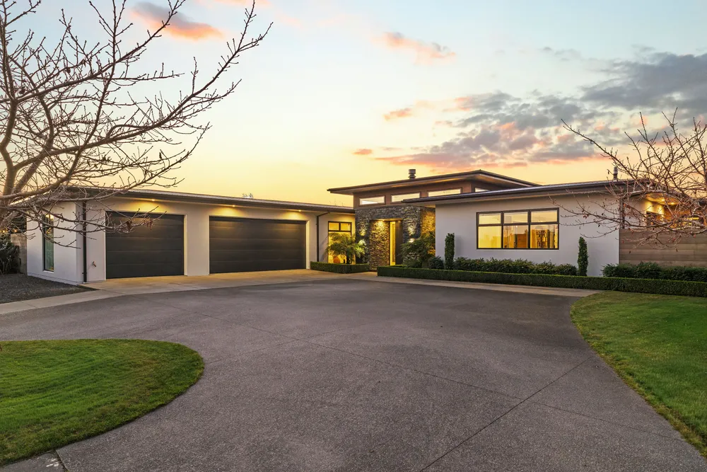 Photos of 10 Preston Avenue