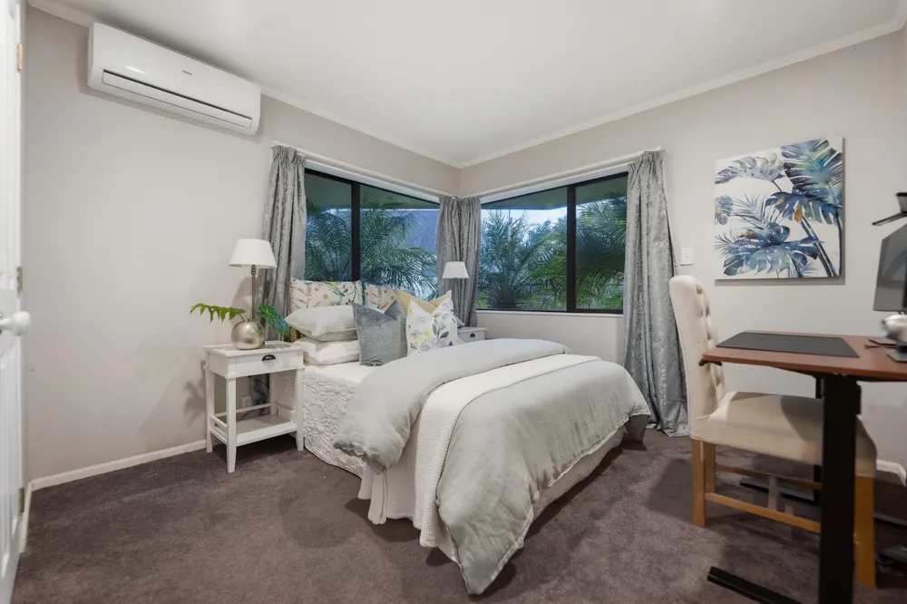 Photos of 8 Chiania Place