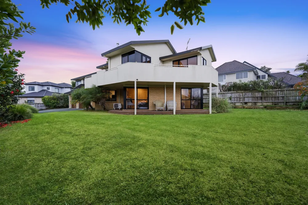 Photos of 8 Chiania Place