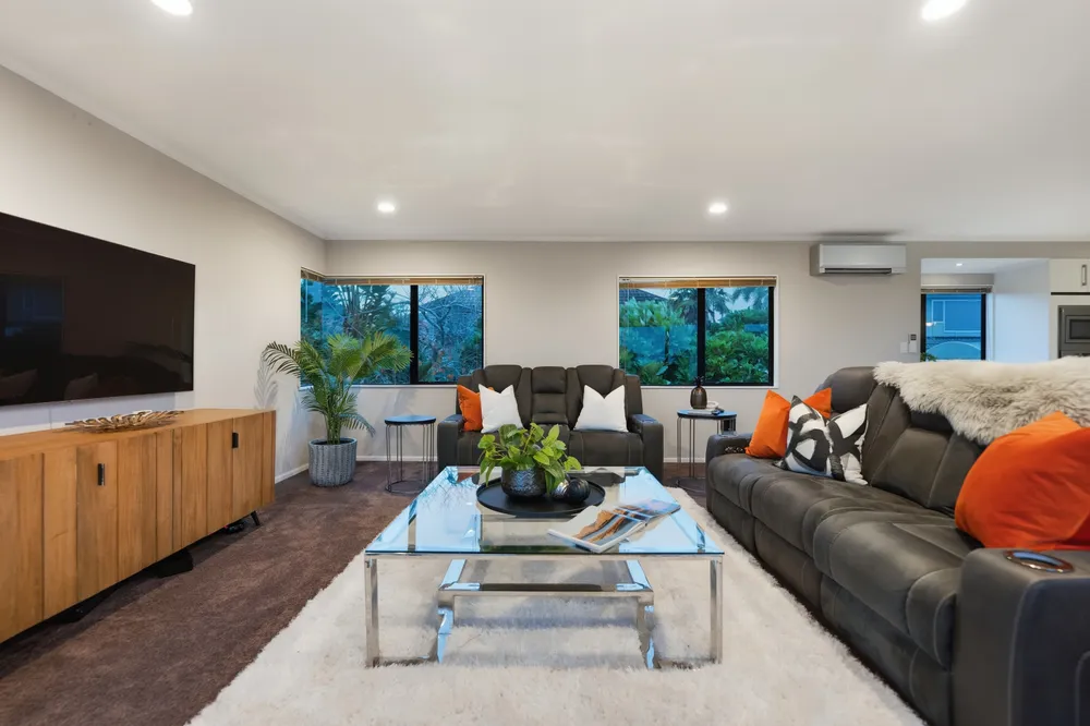 Photos of 8 Chiania Place
