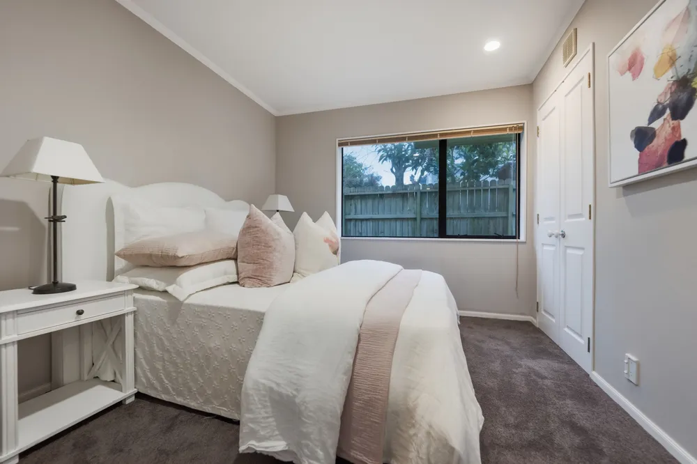 Photos of 8 Chiania Place